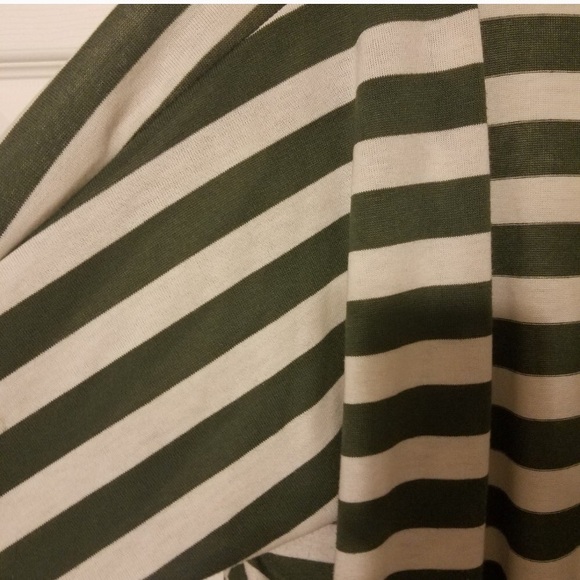 Lula Roe Lindsey - Picture 3 of 3